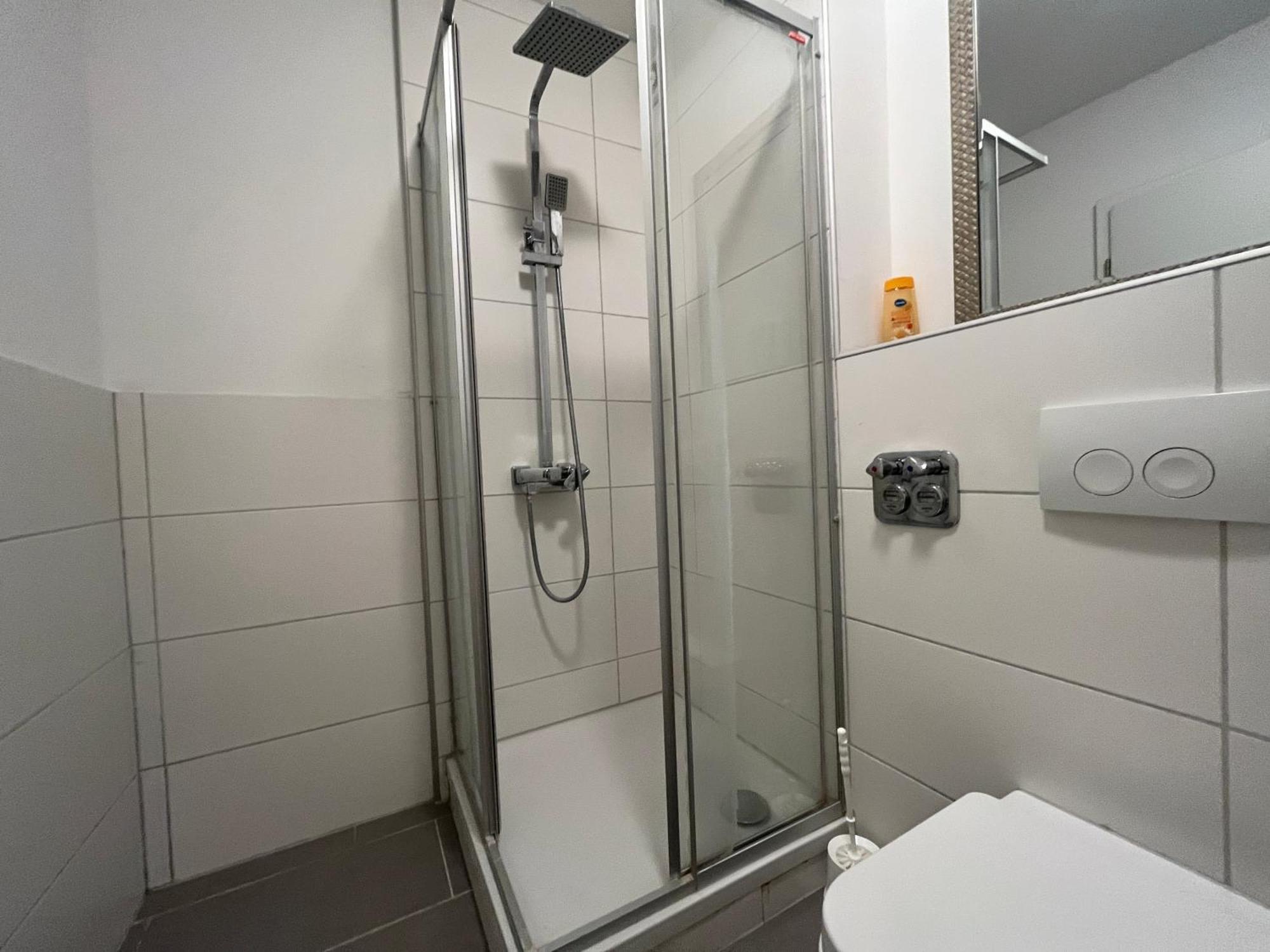 Simplex Apartments Am Europaplatz Karlsruhe Rom bilde