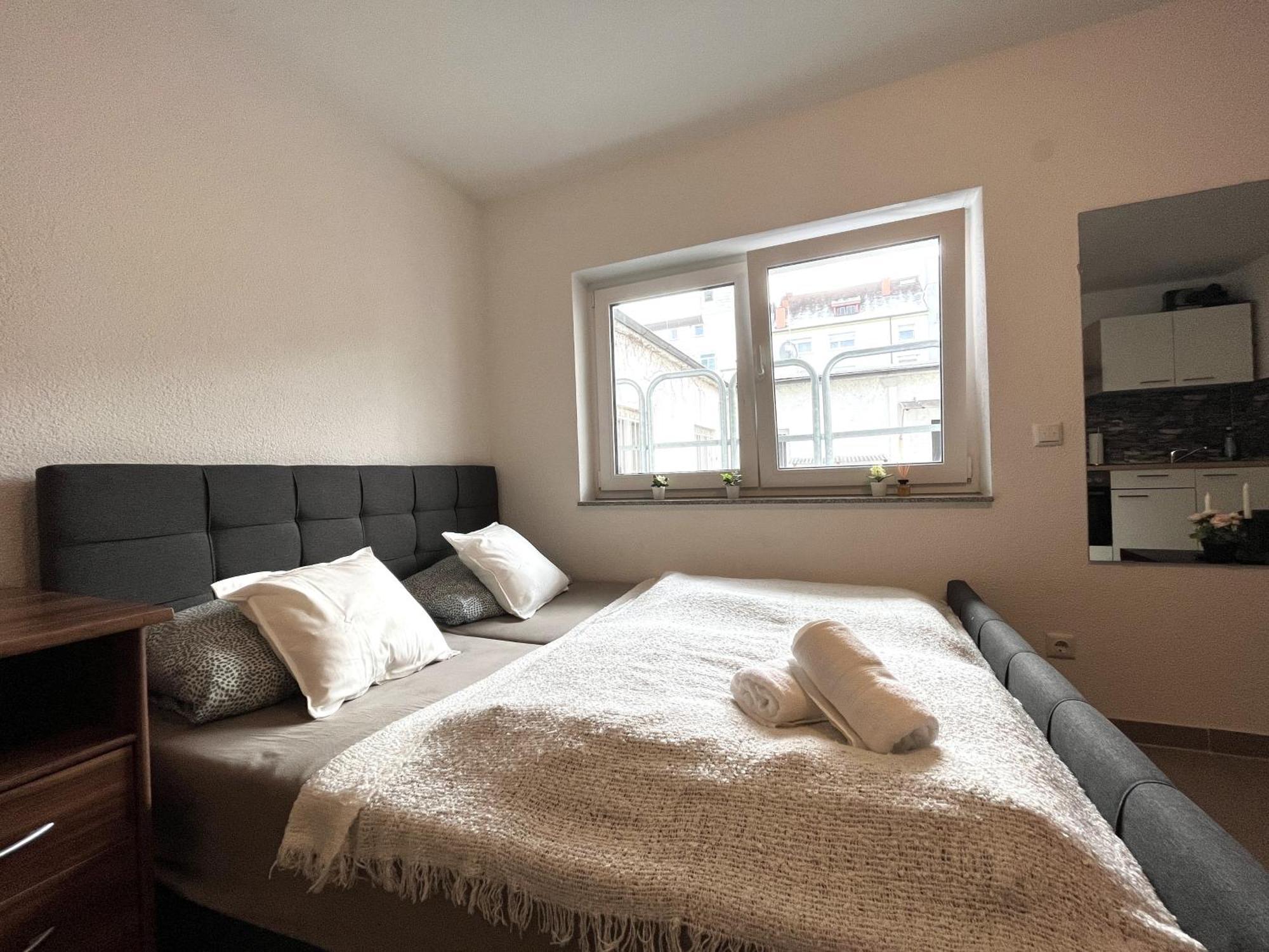 Simplex Apartments Am Europaplatz Karlsruhe Rom bilde